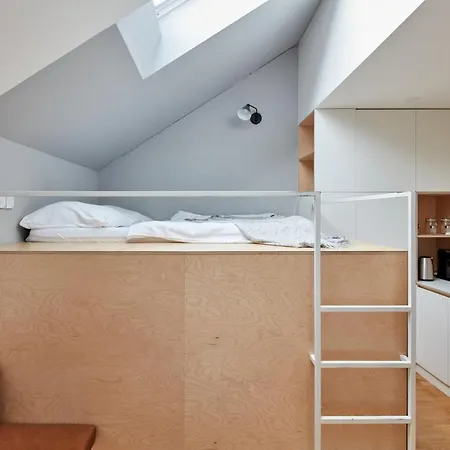 Апартаменты Sunlit Studio Near Wenceslas Square By Days
