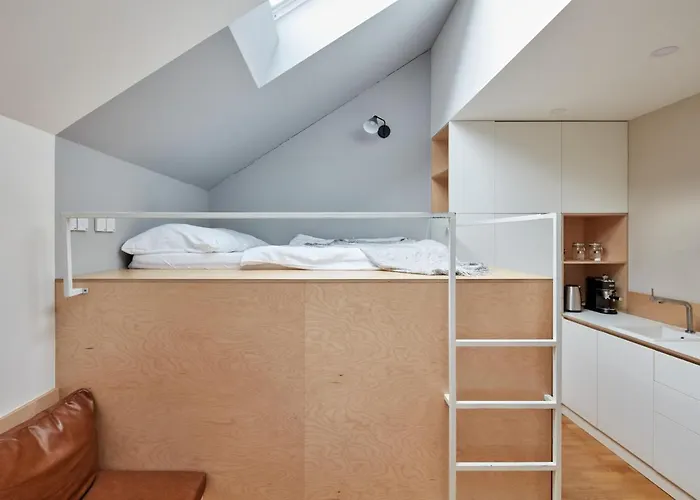 Apartment Sunlit Studio Near Wenceslas Square By Days